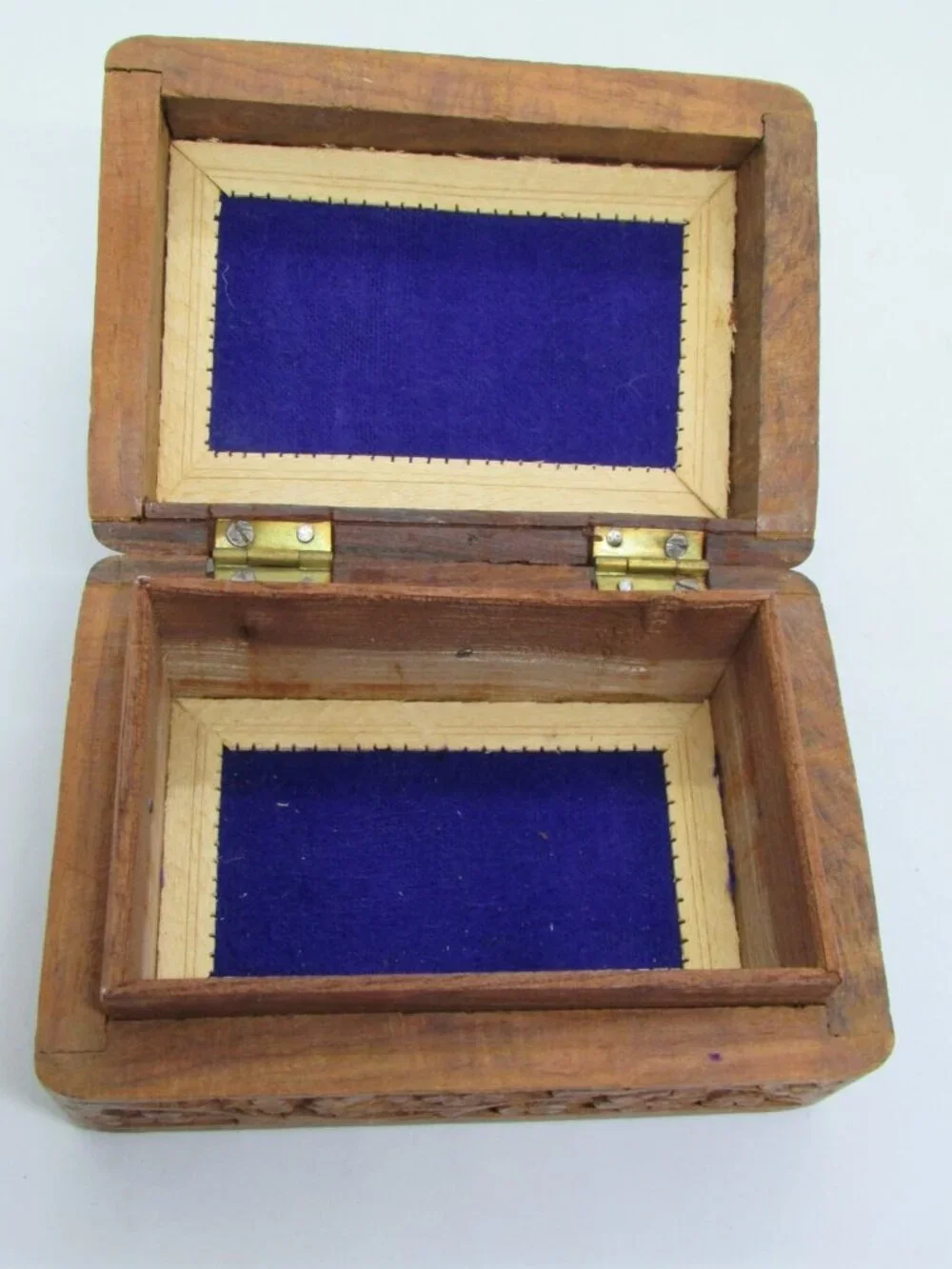 Vintage Hand Carved Floral Ivy Wooden Trinket Box India 5x3x2